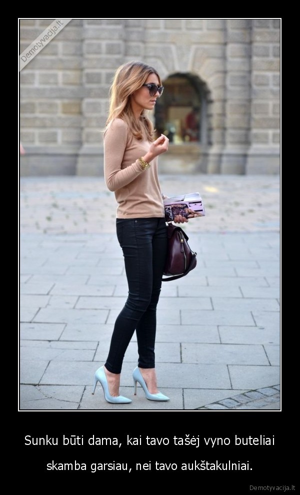 dama,vynas,aukstakulniai,mergina