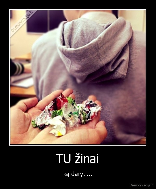 prikolas,bajeris,mokykla,kapisonas,popieriukai