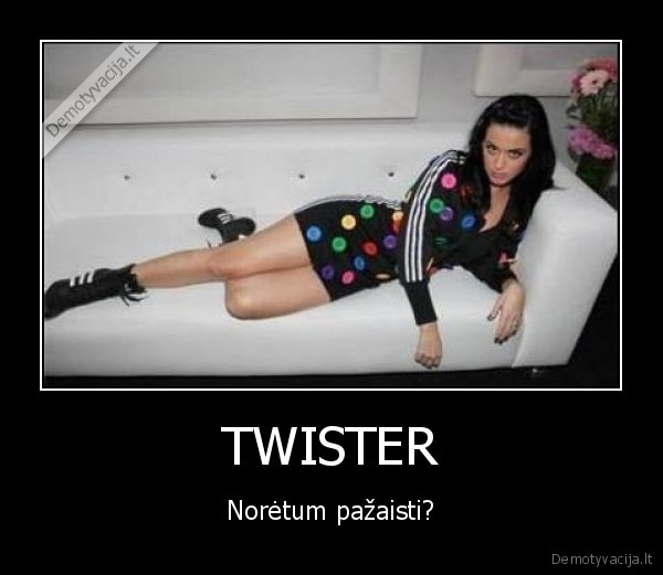 i,love,twister,game,with,girls