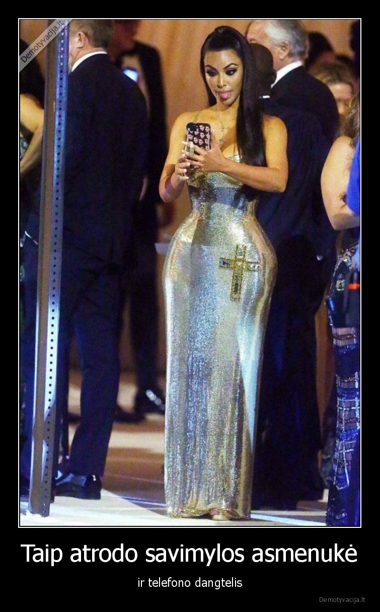 savimyla,asmenukes,selfie,telefono, dangtelis,merginos