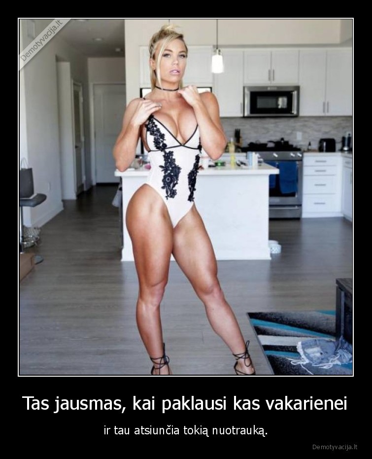 vakariene,mergina,virtuve,papai