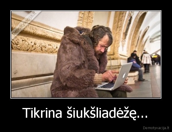 bomzas,apple,macbook,kompiuteris,siuksliadeze