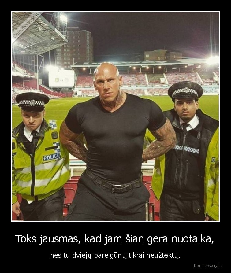 fanas,ambalas,policininkai