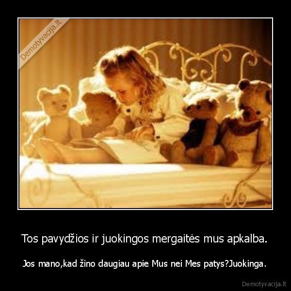 Tos pavydžios ir juokingos mergaitės mus apkalba.