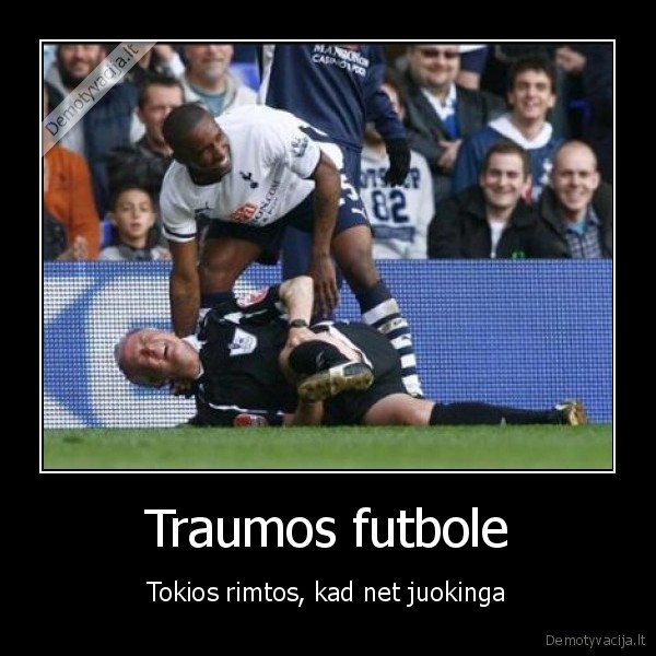 Traumos futbole