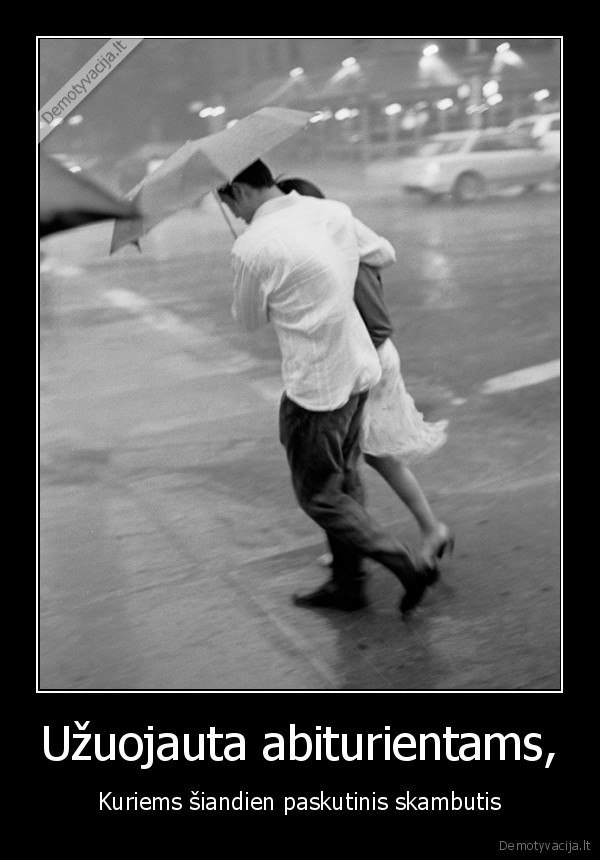 paskutinis, skambutis,lietus,lyja,mokykla,abiturientai