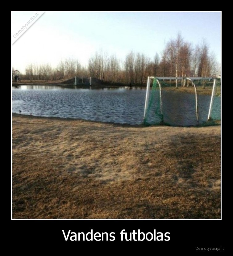 vandens,futbolas,vanduo