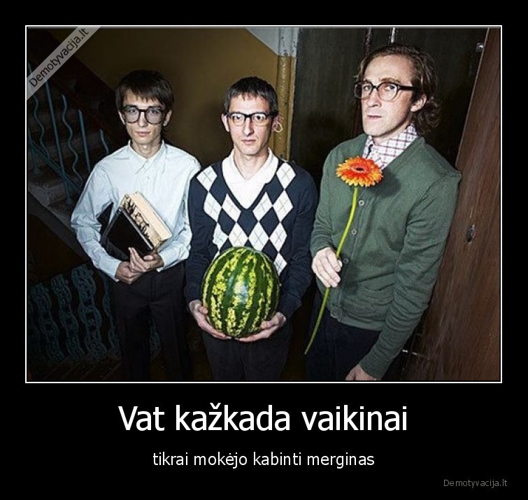 vaikinai,merginos,kabina,arbuzas,geles,moksliukai