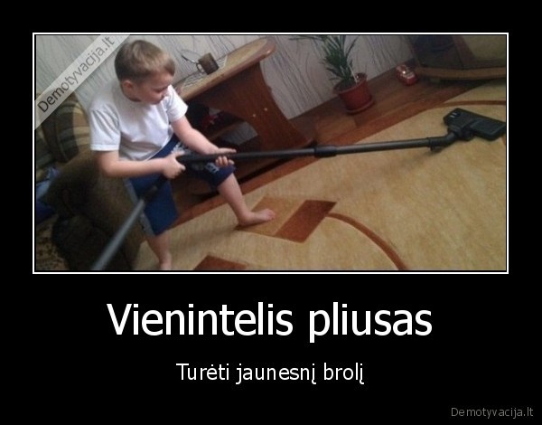 jaunesnis, brolis,broliukas,vaikas, siurbia, dulkes