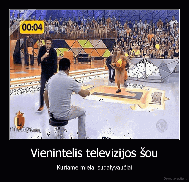 mergina, su, bikiniu,balionu, sprogdinimas