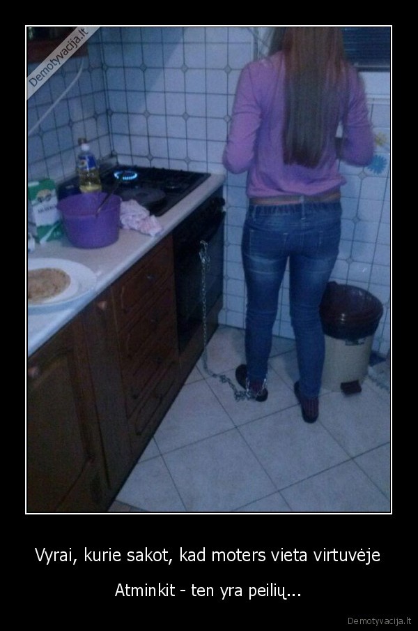 peiliai,moteris, virtuvej,smurtaujanti, moteris