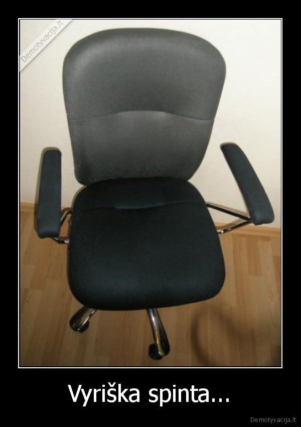 kede,vyrai,drabuziai,kabinti,spinta