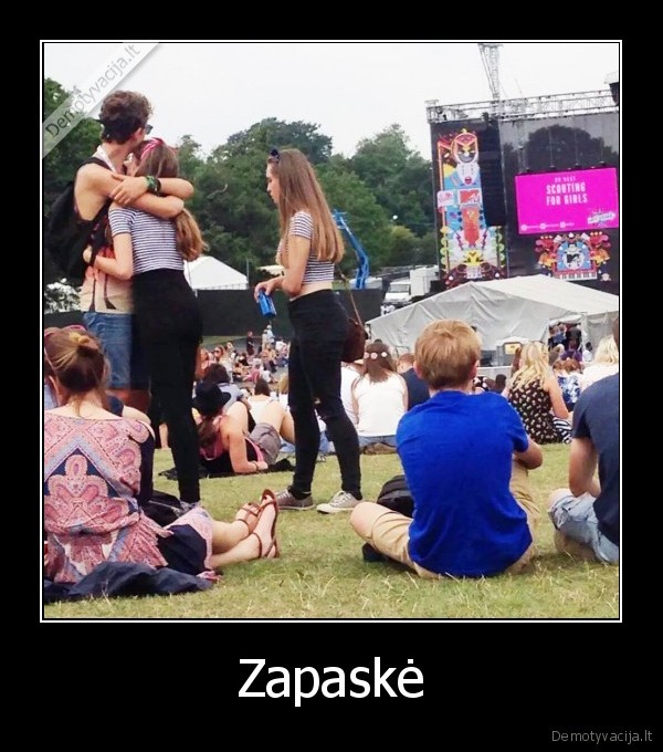 atsargine, mergina,pana,festivalis