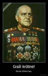 Graži krūtinė! - Atrodo būtent taip.