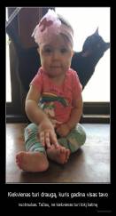 Kiekvienas turi draugą, kuris gadina visas tavo - nuotraukas. Tačiau, ne kiekvienas turi tokį katiną