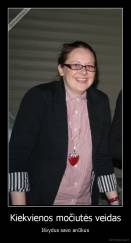 Kiekvienos močiutės veidas - Išvydus savo anūkus