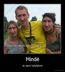 Mindė - su savo katytėmis