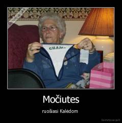 Močiutes - ruošiasi Kalėdom 