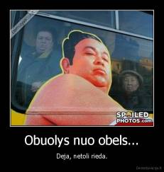 Obuolys nuo obels... - Deja, netoli rieda.