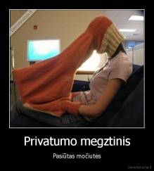 Privatumo megztinis - Pasiūtas močiutės