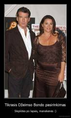 Tikrasis Džeimso Bondo pasirinkimas - Slėpkitės po lapais, manekenės :)