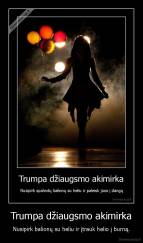 Trumpa džiaugsmo akimirka - Nusipirk balionų su heliu ir įtrauk helio į burną.