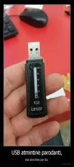 USB atmintinė parodanti, - kiek atminties joje liko 
