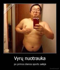 Vyrų nuotrauka - po pirmos dienos sporto salėjė