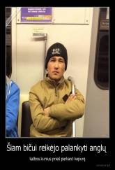 Šiam bičui reikėjo palankyti anglų  - kalbos kursus prieš perkant kepurę